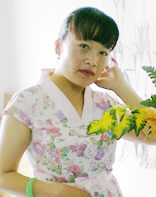 一女士